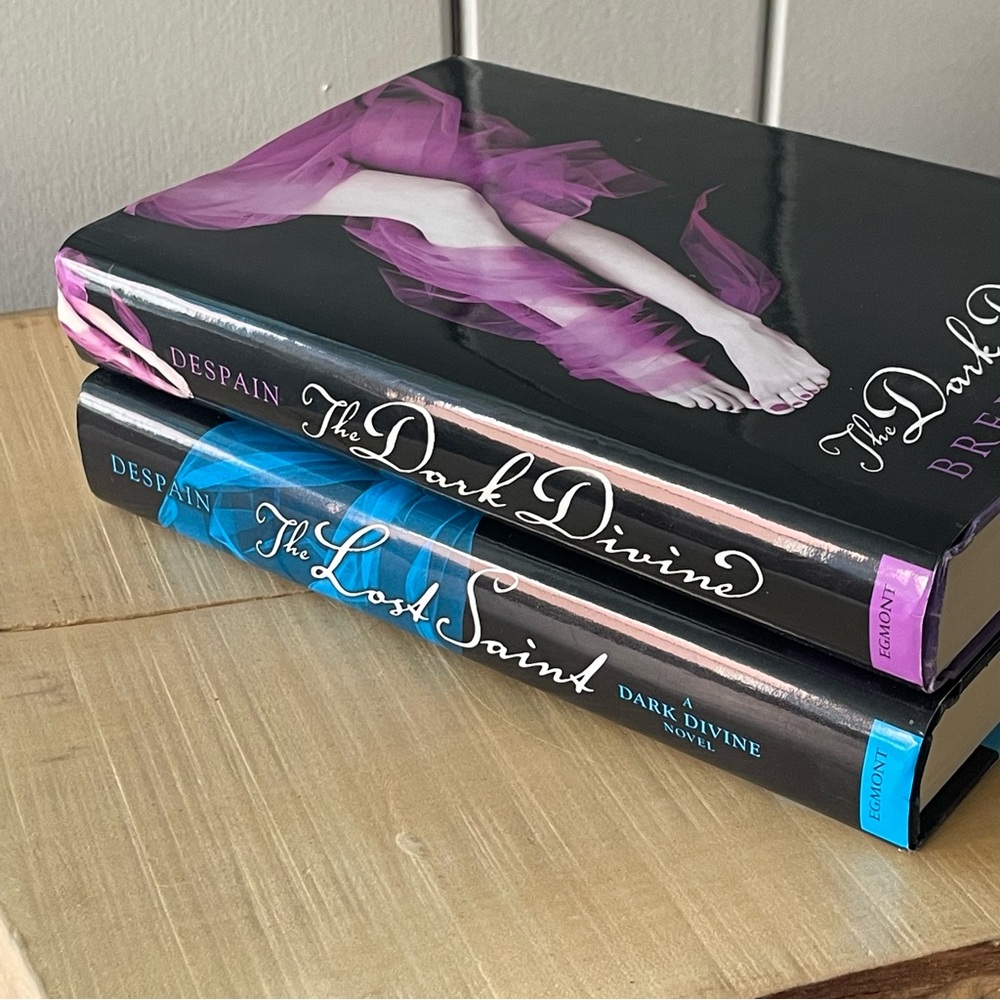 $20 SALE Set of 2 Teen Fiction Hardcover Books Romantasy Werewolves BookTok - Picture 8 of 10